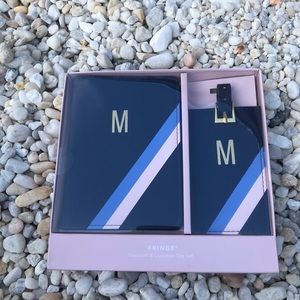 Passport & luggage tag set